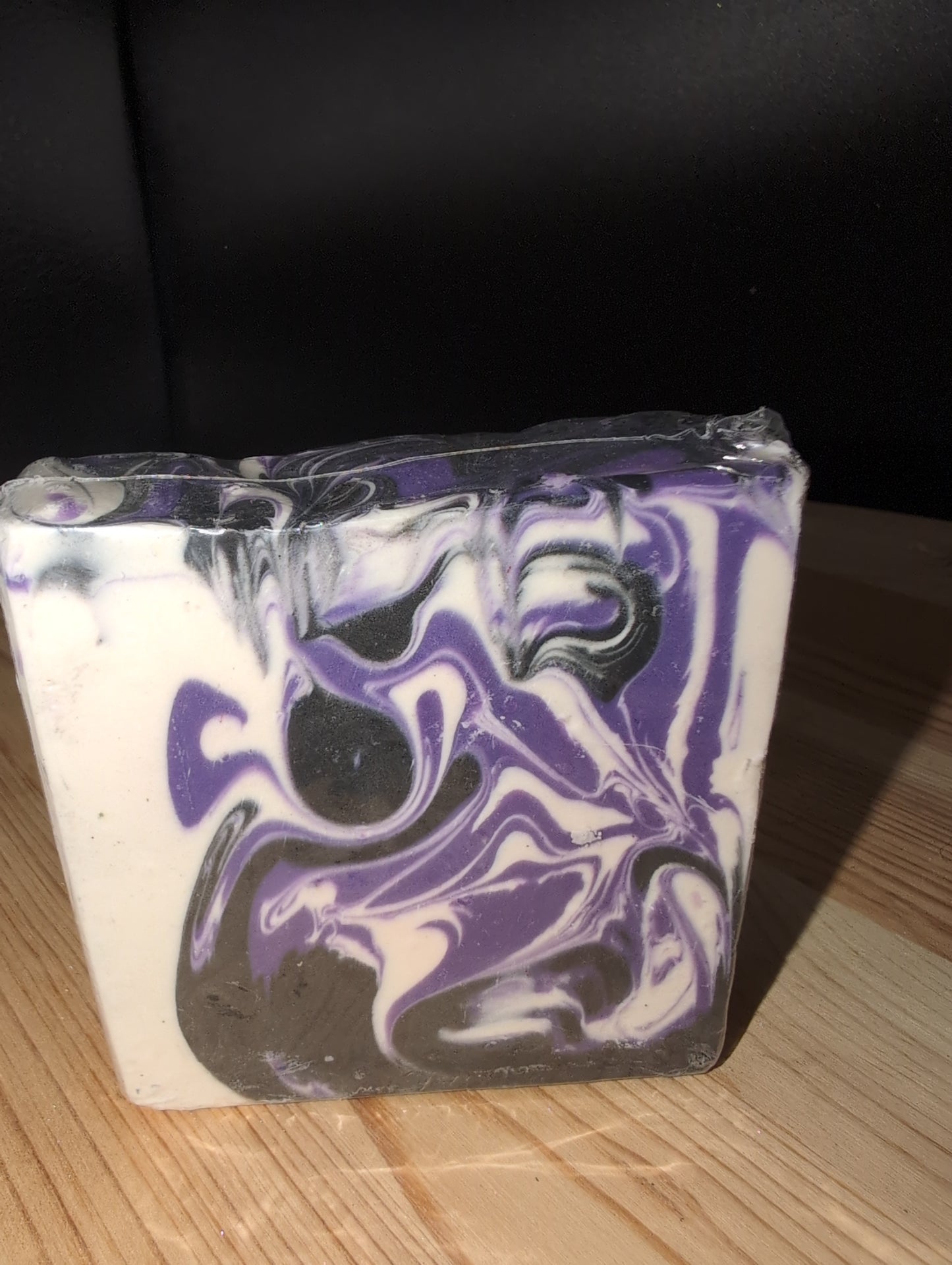 Wild Currant Sandalwood